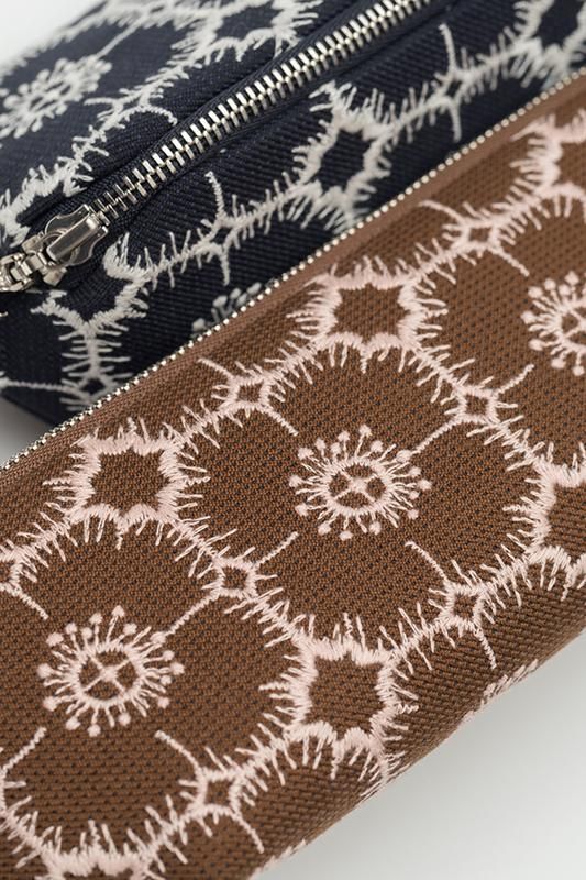 ミナペルホネン　quartz pouch tambourine quartz pouch - minä perhonen