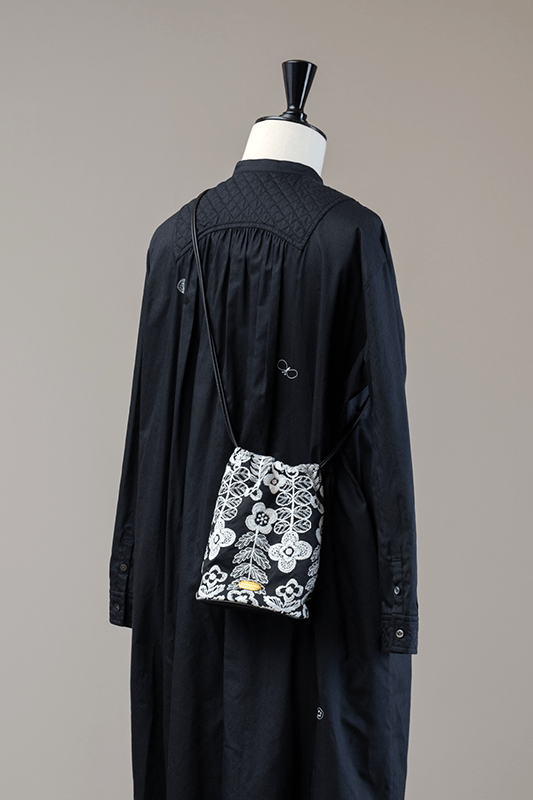 mina perhonen canele pochette -swing garden- - ミナ