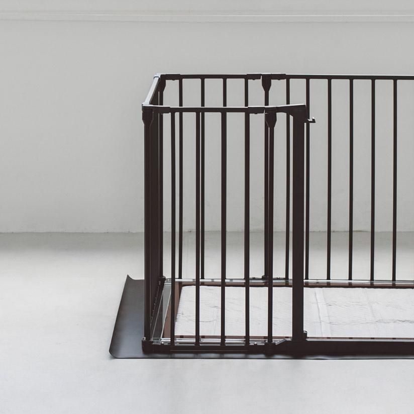 お洒落なアイアンサークルはドッググッズブランド 通販/販売のフリー