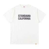 <img class='new_mark_img1' src='https://img.shop-pro.jp/img/new/icons50.gif' style='border:none;display:inline;margin:0px;padding:0px;width:auto;' />【STANDARD CALIFORNIA】SD US COTTON LOGO T　WHITE　Tシャツ　スタンダードカリフォルニア