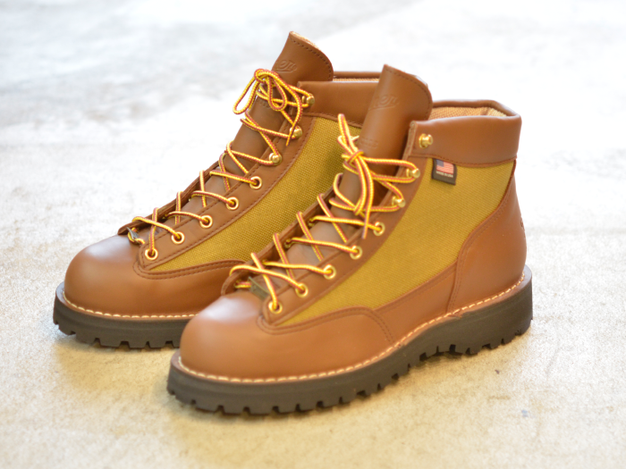 サイドに薄汚れがありますDANNER ダナー LT III KHAKI ブーツ 33234