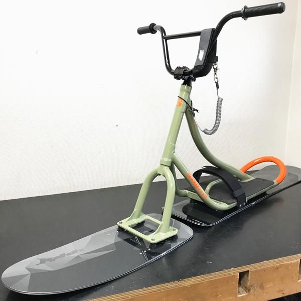 ワイドデッキカスタム】スノースクート SNOWSCOOT Style-G camo ワイドデッキカスタム】スノースクート SNOWSCOOT Style-G camo
