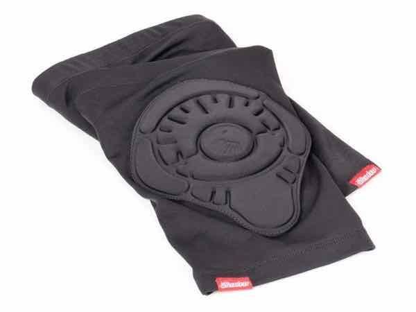 SHADOW シャドウ Invisa Lite Knee Pads 【BMX】【スノースクート】【ヒザ】【プロテクター】 -  スノースクートオンラインプロショップ 中古　ニューモデル　メンテナンス　カスタム　レンタル 全国発送 snowscoot online proshop 