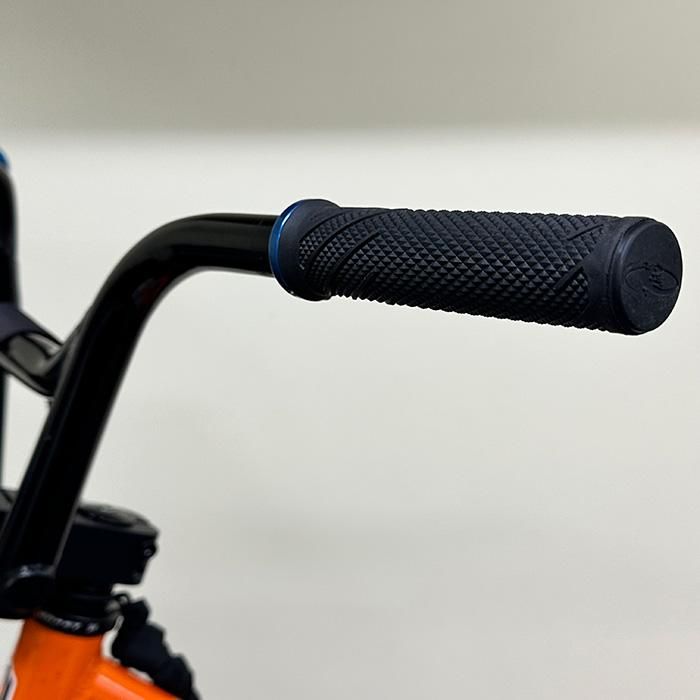 中古入門モデル】スノースクート SUNN SNOWSCOOT STYLE オレンジ 中古入門モデル】スノースクート SUNN SNOWSCOOT STYLE オレンジ