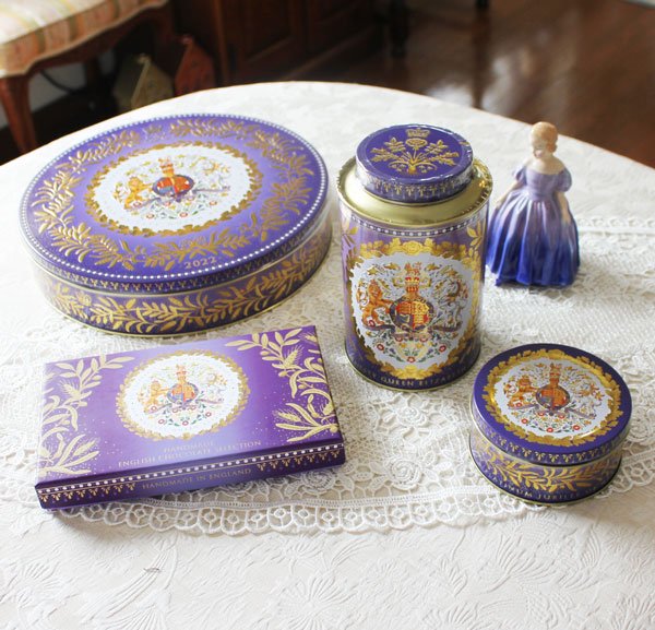 エリザベス女王在位７０年記念紅茶缶 ティーキャディ バッキンガム宮殿 