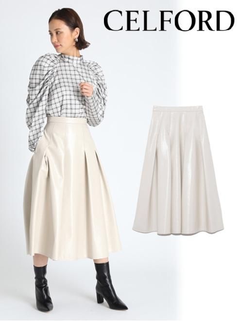 新品】CELFORD 合皮レザースカート 繰り返さ 新品】CELFORD 合皮レザースカート 繰り返さ