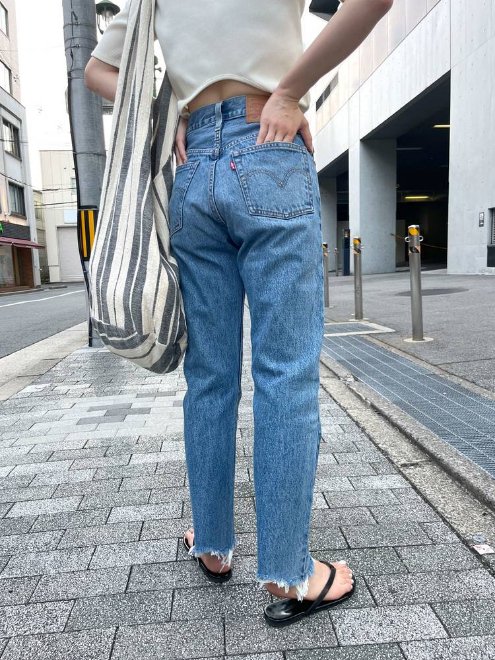 Ungrid アングリッド ｌｅｖｉｓ別注 ５０１ｃｒｏｐ ｄｅｎｉｍ 22秋冬予約 デニムパンツ 入荷予定 9月中旬 通販セレクトショップ Heartyselect Todayful Snidel Celford Converse Enasoluna等正規取扱 大阪枚方くずは