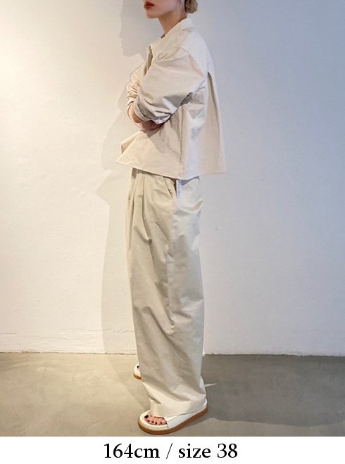 国内配送】 Todayful Tuck Tapered Trousers エクリュ36 asakusa.sub.jp