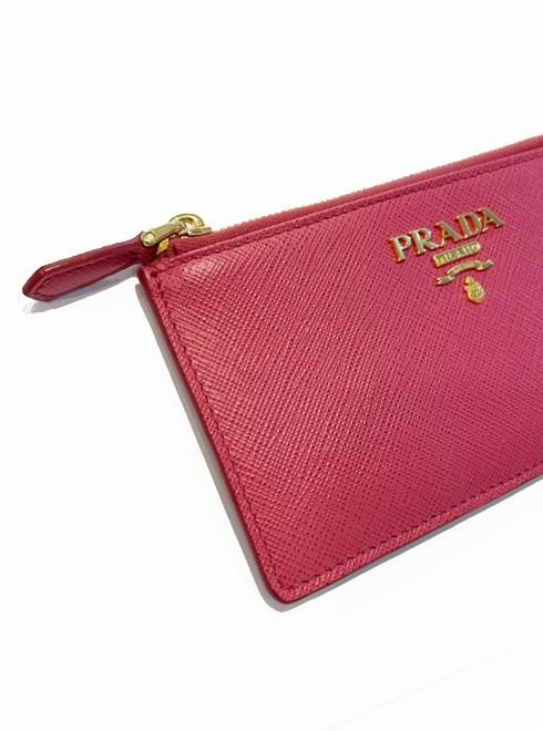 PRADA プラダ ヴィンテージロゴカード＆コインケース【vintage】ランクAB カードケース　財布 - 通販セレクトショップ  HeartySelect | TODAYFUL.SNIDEL.CELFORD.COCODEAL等正規取扱　大阪枚方くずは