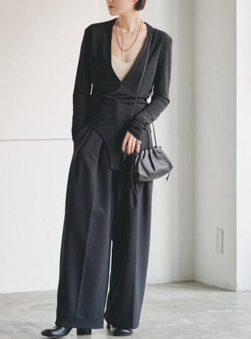 TODAYFUL (トゥデイフル）Vneck Slit Bodysuit★ 23秋冬【12320606】カットソー - 通販セレクトショップ  HeartySelect | TODAYFUL.SNIDEL.CELFORD.COCODEAL等正規取扱　大阪枚方くずは