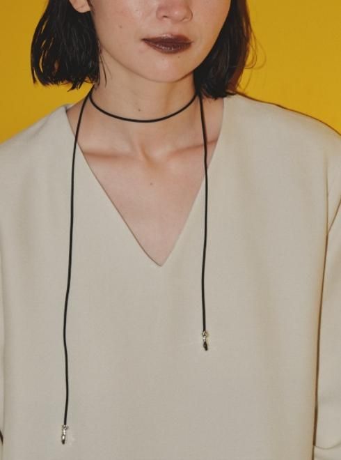 トディフル　Suede Cord Choker　エクリュ