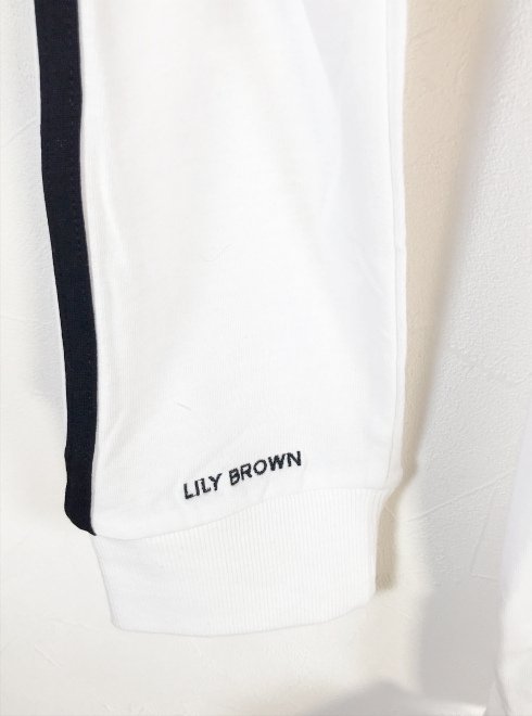 Lily Brown （リリーブラウン)MARY QUANTオーバーＴシャツ 23秋冬予約