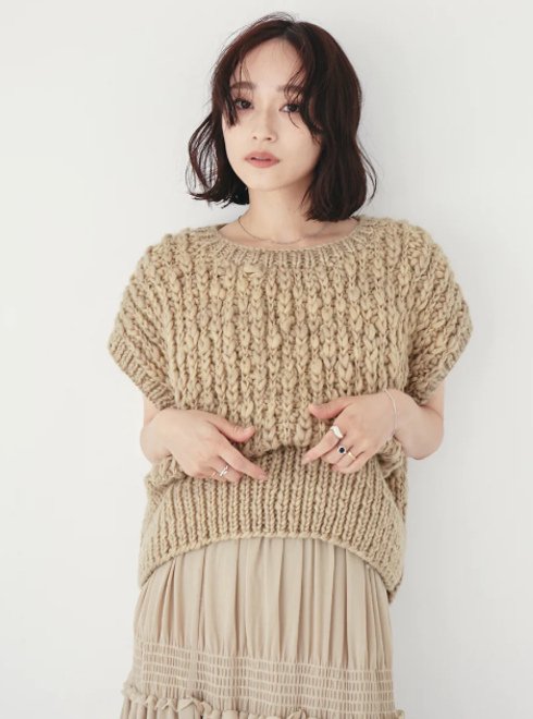 Hella （ヘラ)SLAB KNIT COCOON VEST 23秋冬【h233-01】ベスト ss20