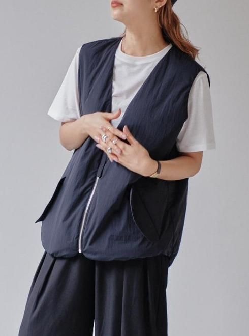 TODAYFUL (トゥデイフル）Vneck Nylon Vest☆ 24春夏予約【12410106 