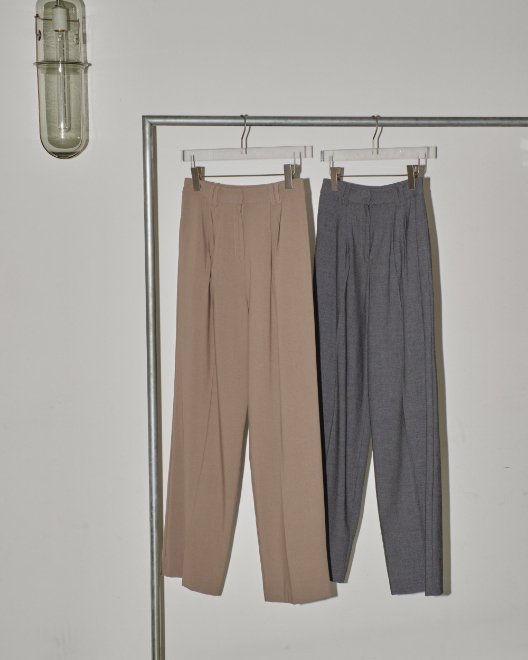 TODAYFUL (トゥデイフル）Heather Tuck Trousers ★ 24春夏予約【12410721】パンツ 入荷予定 : 2月下旬～ -  通販セレクトショップ HeartySelect | TODAYFUL.SNIDEL.CELFORD.COCODEAL等正規取扱　大阪枚方くずは