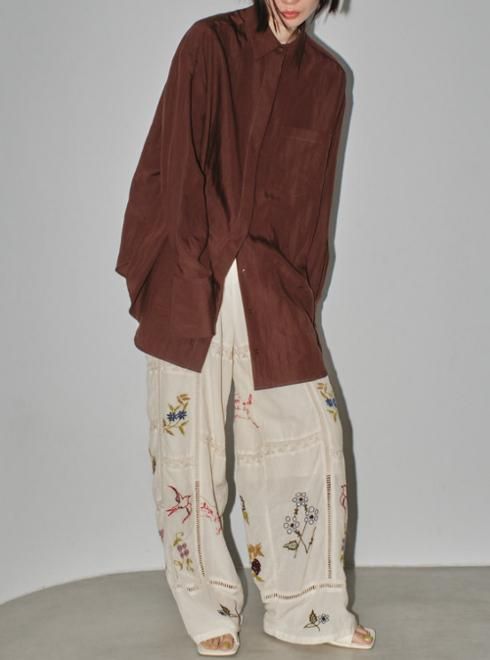 こちらはタグ付ですかEmbroidery Patchwork Trousers