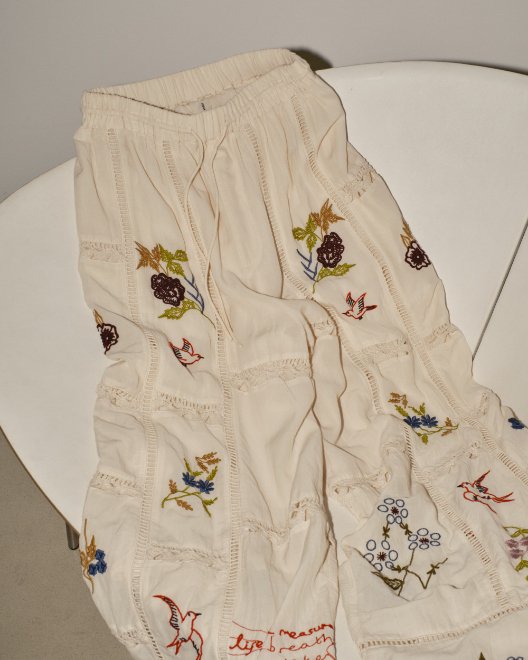 TODAYFUL (トゥデイフル）Embroidery Patchwork Trousers ★ 24春夏予約2【12410703】パンツ 入荷予定  : 8月中旬～ - 通販セレクトショップ HeartySelect | ...