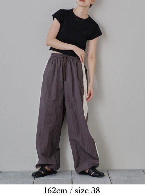 TODAYFUL (トゥデイフル）Nylon Line Pants ★ 24春夏予約【12410716】パンツ 入荷予定 : 4月下旬～ -  通販セレクトショップ HeartySelect | TODAYFUL.SNIDEL.CELFORD.COCODEAL等正規取扱　大阪枚方くずは