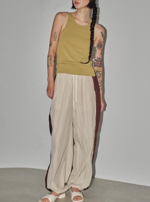 TODAYFUL (トゥデイフル）Nylon Line Pants ★ 24春夏予約【12410716】パンツ 入荷予定 : 4月下旬～ -  通販セレクトショップ HeartySelect | TODAYFUL.SNIDEL.CELFORD.COCODEAL等正規取扱　大阪枚方くずは