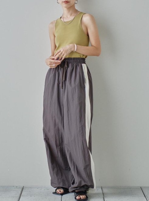 TODAYFUL (トゥデイフル）Nylon Line Pants ★ 24春夏予約【12410716】パンツ 入荷予定 : 4月下旬～ -  通販セレクトショップ HeartySelect | TODAYFUL.SNIDEL.CELFORD.COCODEAL等正規取扱　大阪枚方くずは