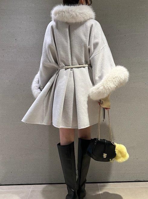 snidel ꕤ︎︎ ファー付きミドルケープコート（SNIDEL ファー