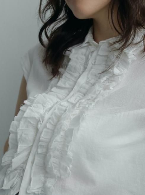 anuke(アンヌーク)Sleeveless Frill Blouse☆ 25春夏【62510418
