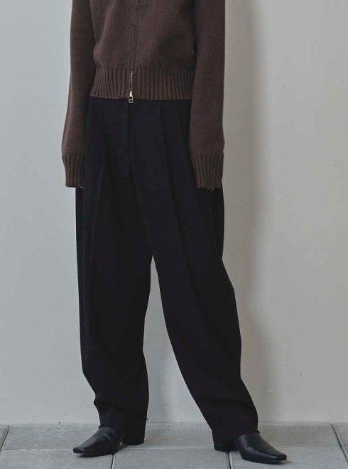 TODAYFUL (トゥデイフル）Tapered Tuck Trousers★ 25秋冬予約【12520710】パンツ 入荷予定 : 8月中旬～ -  通販セレクトショップ HeartySelect | TODAYFUL.SNIDEL.CELFORD.COCODEAL等正規取扱　大阪枚方くずは