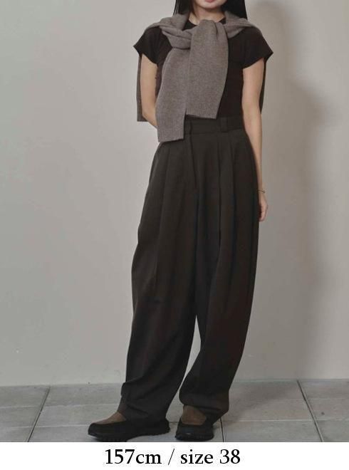 TODAYFUL (トゥデイフル）Tapered Tuck Trousers☆ 25秋冬