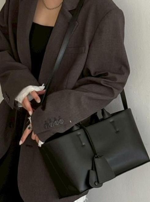 バッグ TODAYFUL Useful Leather Bag(M) TODAYFUL(トゥデイフル) / Life's online store（ライフズ