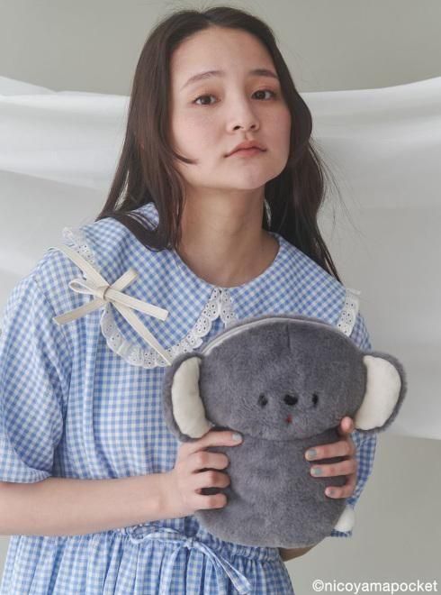 にこやまポッケ】おすわりコアラのぬいぐるみポシェット
