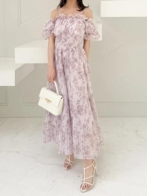 snidel （スナイデル）Sustainaオフショルギャザーワンピ 25春夏