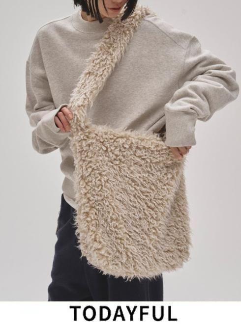 TODAYFUL (ȥǥե<br>Volume Fur Shoulderbag  25.ͽ2 12521035ۥϥɡХå ͽ : 12~ 25߼