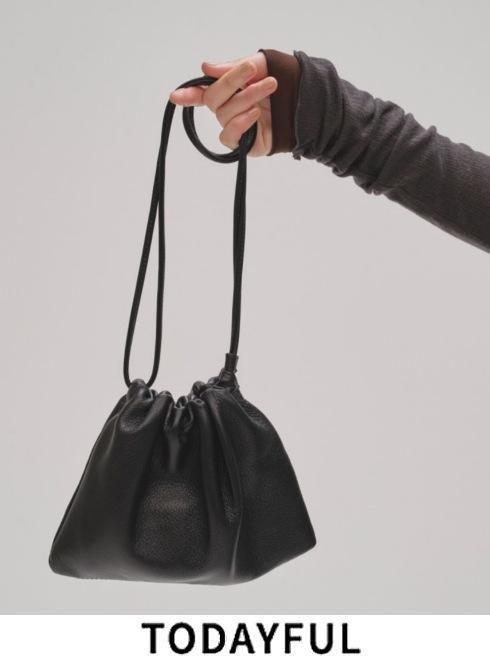 TODAYFUL select odds Small Hand Bag ブラック TODAYFUL (トゥデイフル）Drawstring Leather Bag☆ 25秋冬.予約