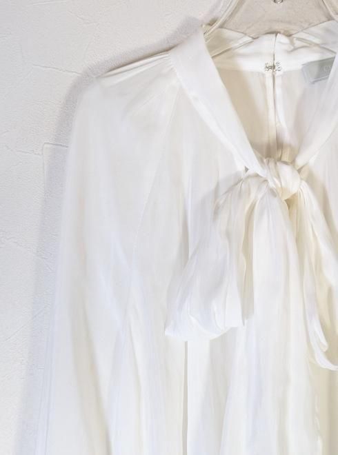 CELFORD (セルフォード)ビッグリボンシアーブラウス 25秋冬