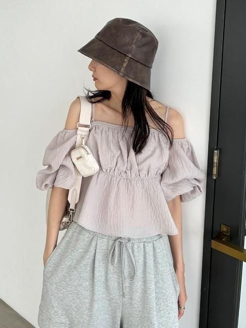 snidel （スナイデル）オフショルフリルブラウス 25秋冬【SWFB254207