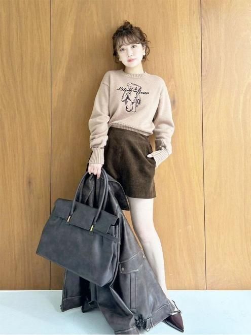 Lily Brown （リリーブラウン)LilyBearエンブロイダリーニットトップス