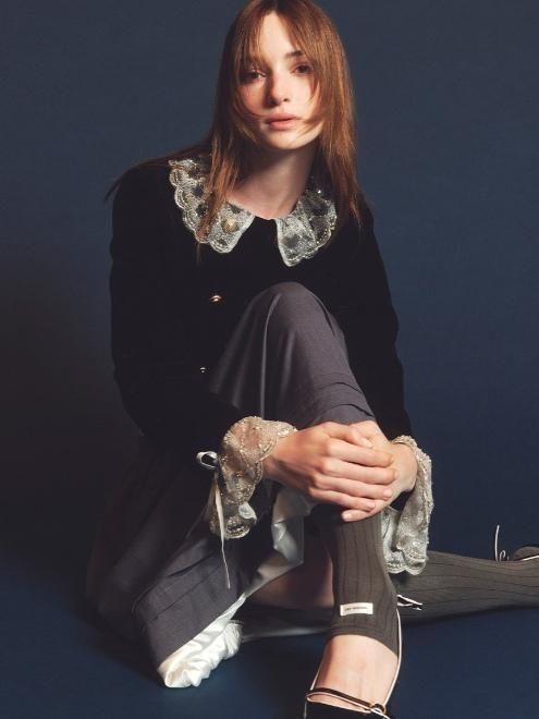 Lily Brown （リリーブラウン)スカラップビジューアタッチド