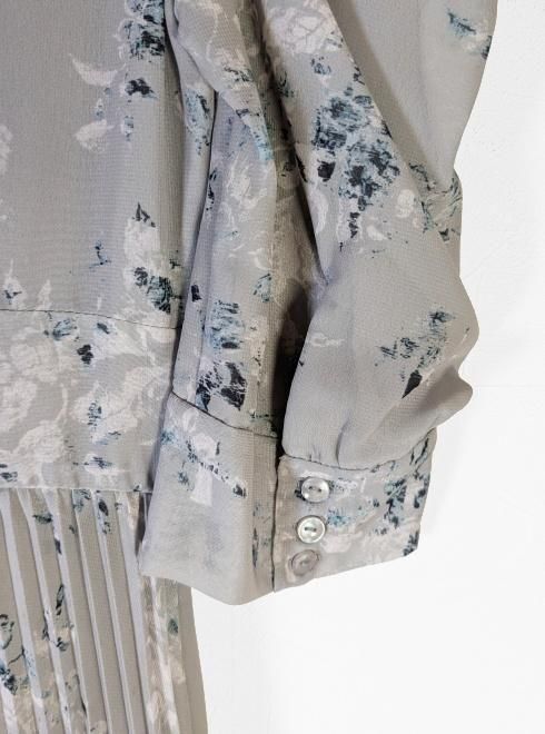 snidel （スナイデル）Sustinaプリーツプリントワンピース 25秋冬