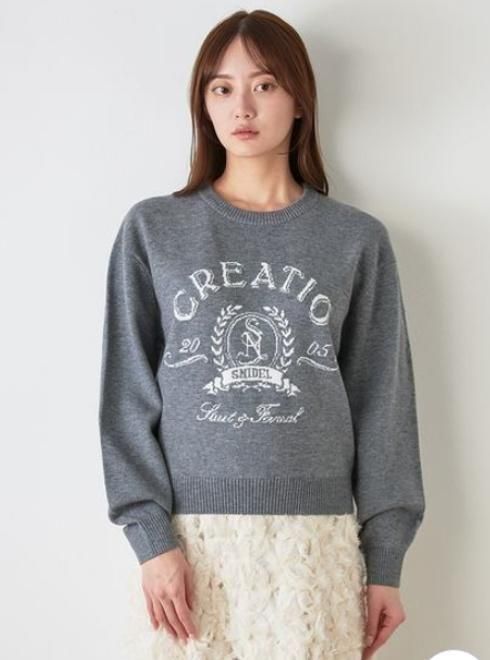 snidel （スナイデル）Sustainaエンブレムロゴニットプルオーバー 25