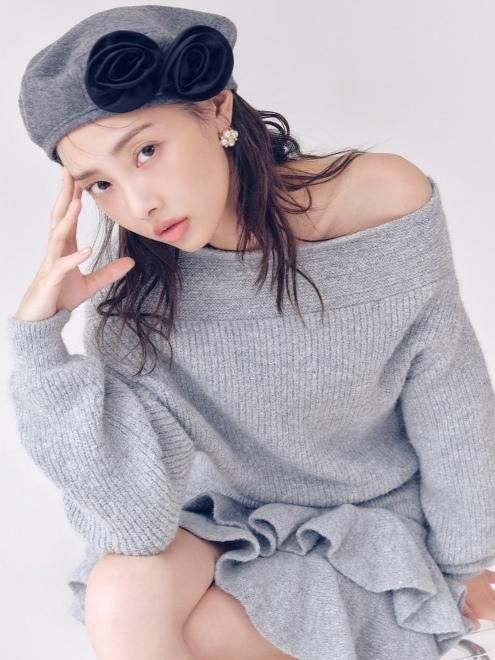 Lily Brown （リリーブラウン)オフショルニットセットアップ 25秋冬