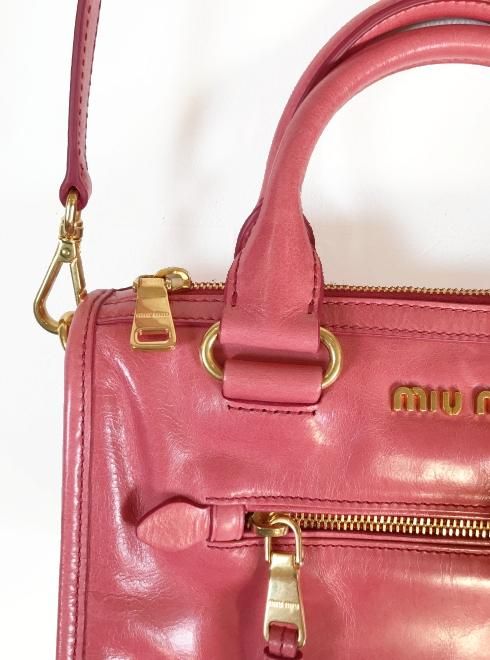 Miu Miu(ミュウミュウ)2WAYレザーショルダーバッグ　FRAGOLA ピンク【RL0104】 ハンド・ショルダーバッグ -  通販セレクトショップ HeartySelect | TODAYFUL.SNIDEL.CELFORD.COCODEAL等正規取扱　大阪枚方くずは