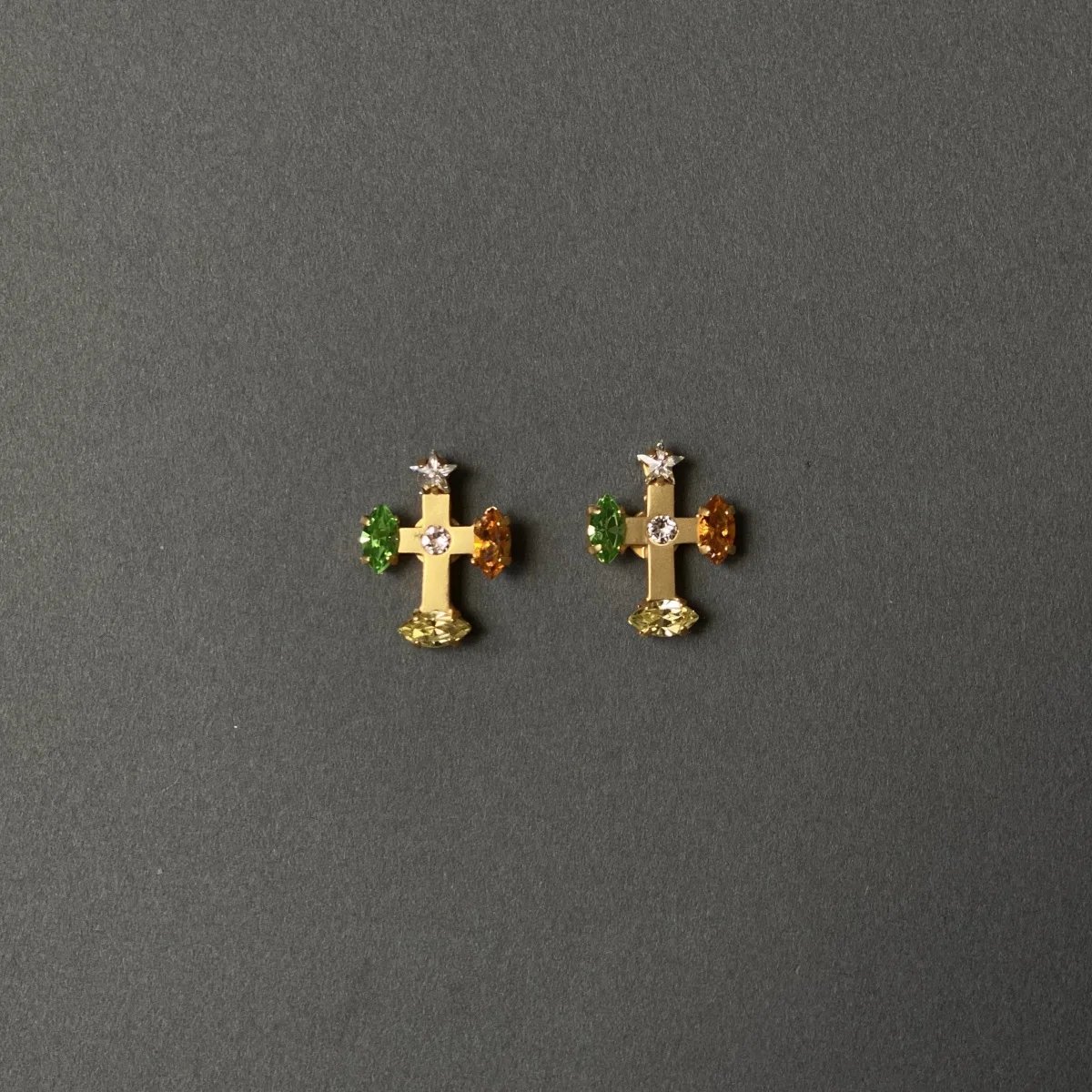 future petit cross pierces (earrings) gold