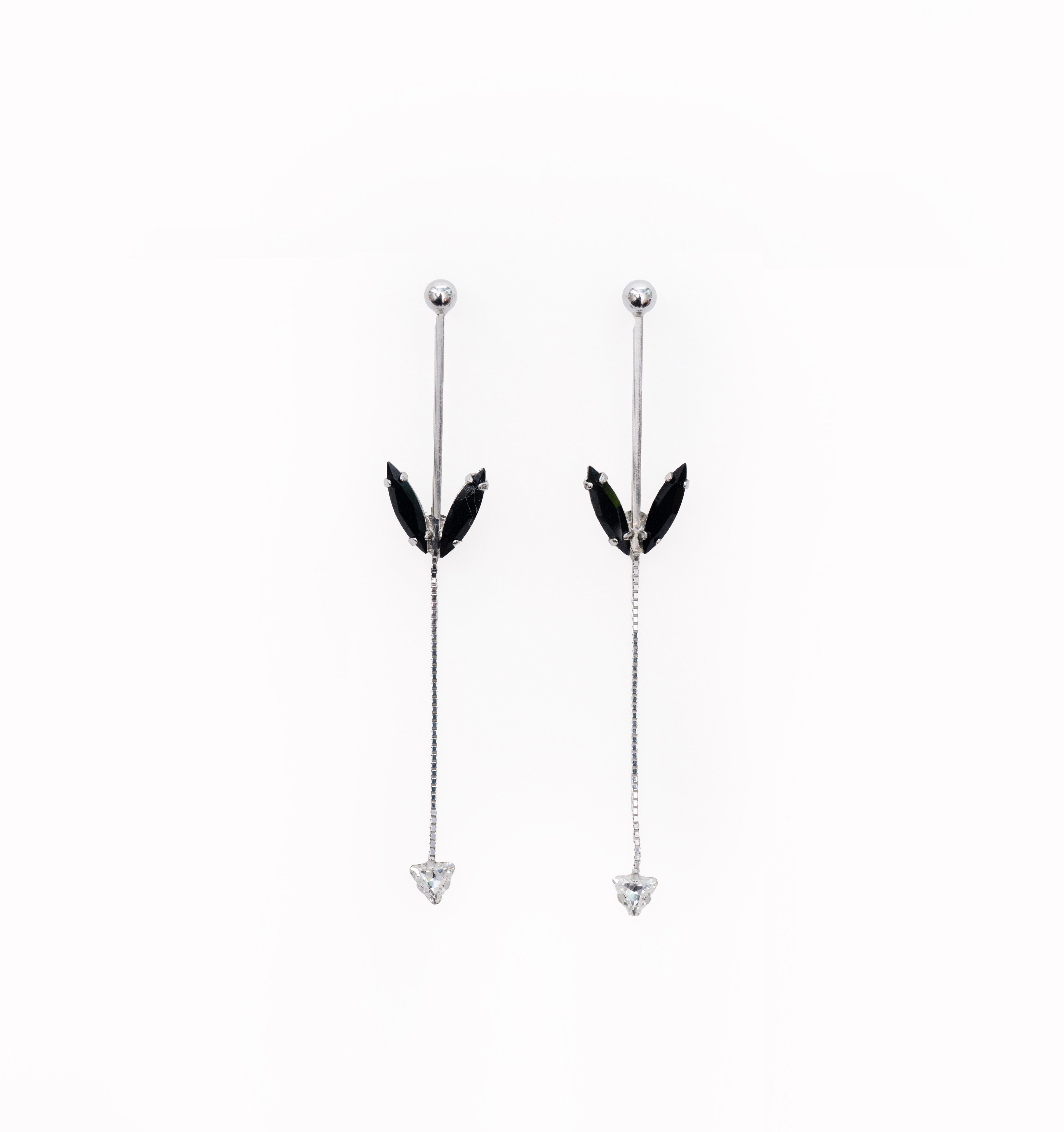 future crystal heart long pieices (earrings) silver