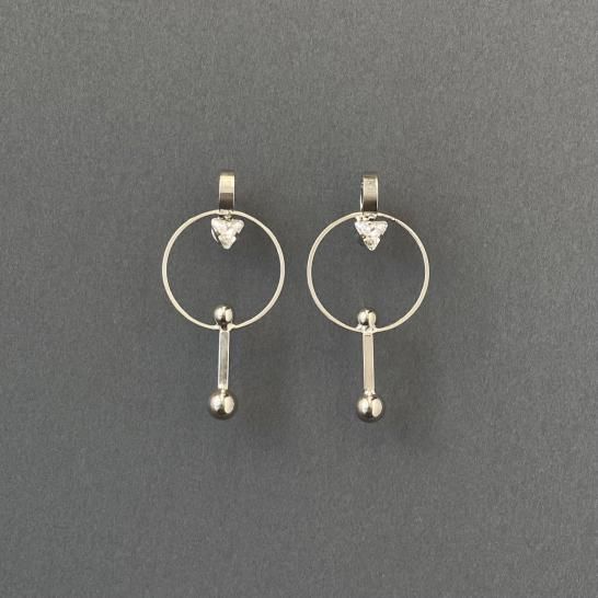 future ring short pierces (earrings) silver