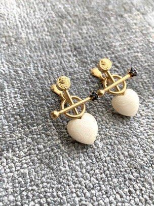 ホワイトハートクロスピアス(イヤリング) SET