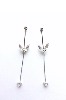 future crystal heart long pieices (earrings) silver