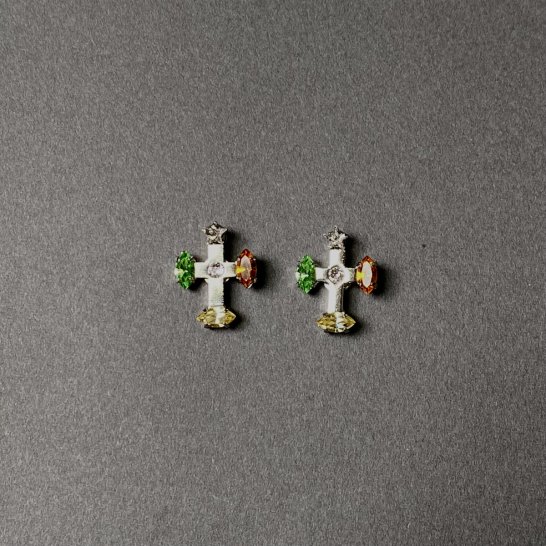  future petit cross pierces (earrings) silver    