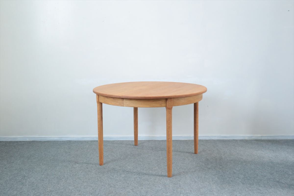 丸テーブル（オーク・エクステンション・中板2枚）/110×110/デンマーク 