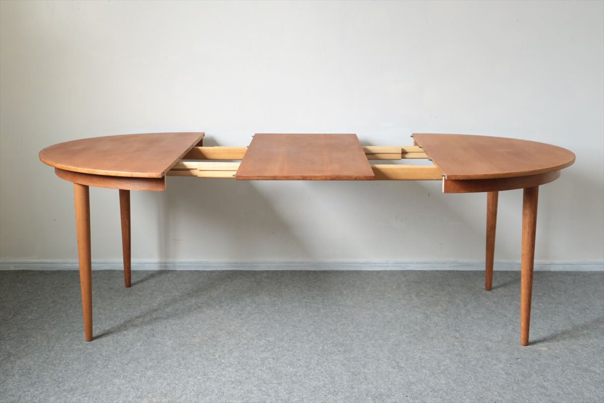 丸テーブル（オーク・エクステンション・中板1枚）/120×120/デンマーク