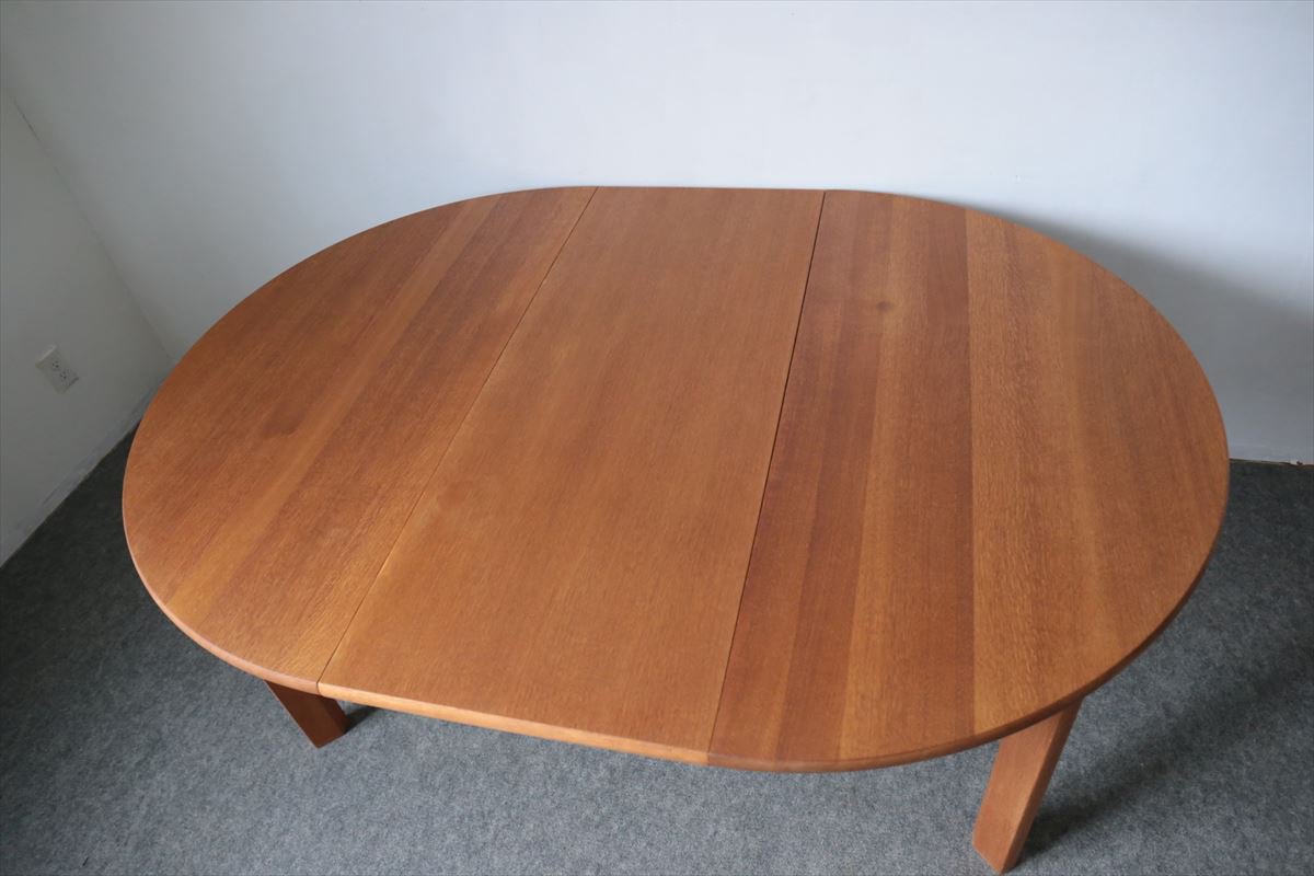丸テーブル（オーク・エクステンション・中板2枚）/128×128/デンマーク